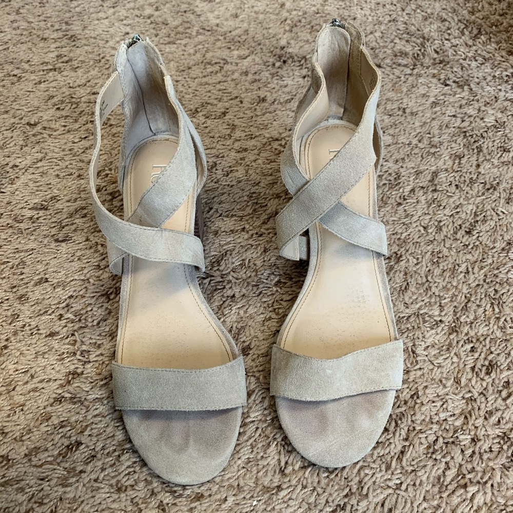 Reba Tan Heels